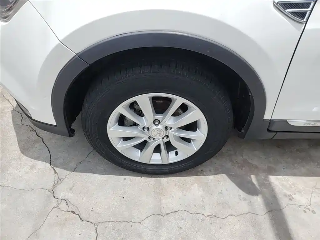 BAIC Huansu S6 2016 2016 1.5T Manual Smart Edition