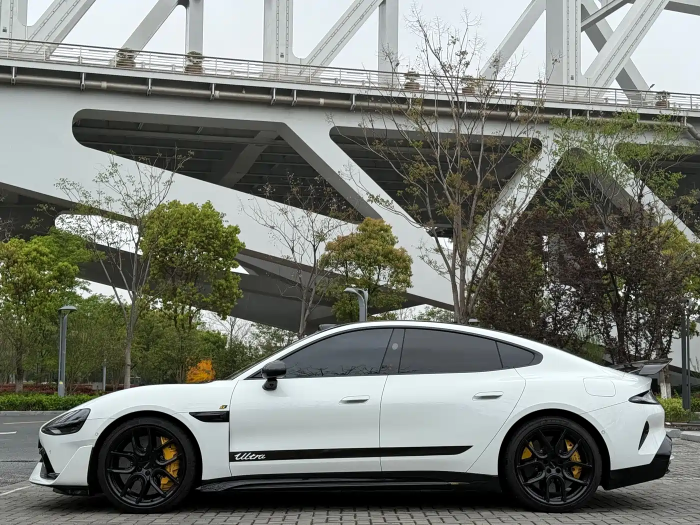 XIAOMI CAR XIAOMI SU7 ULTRA