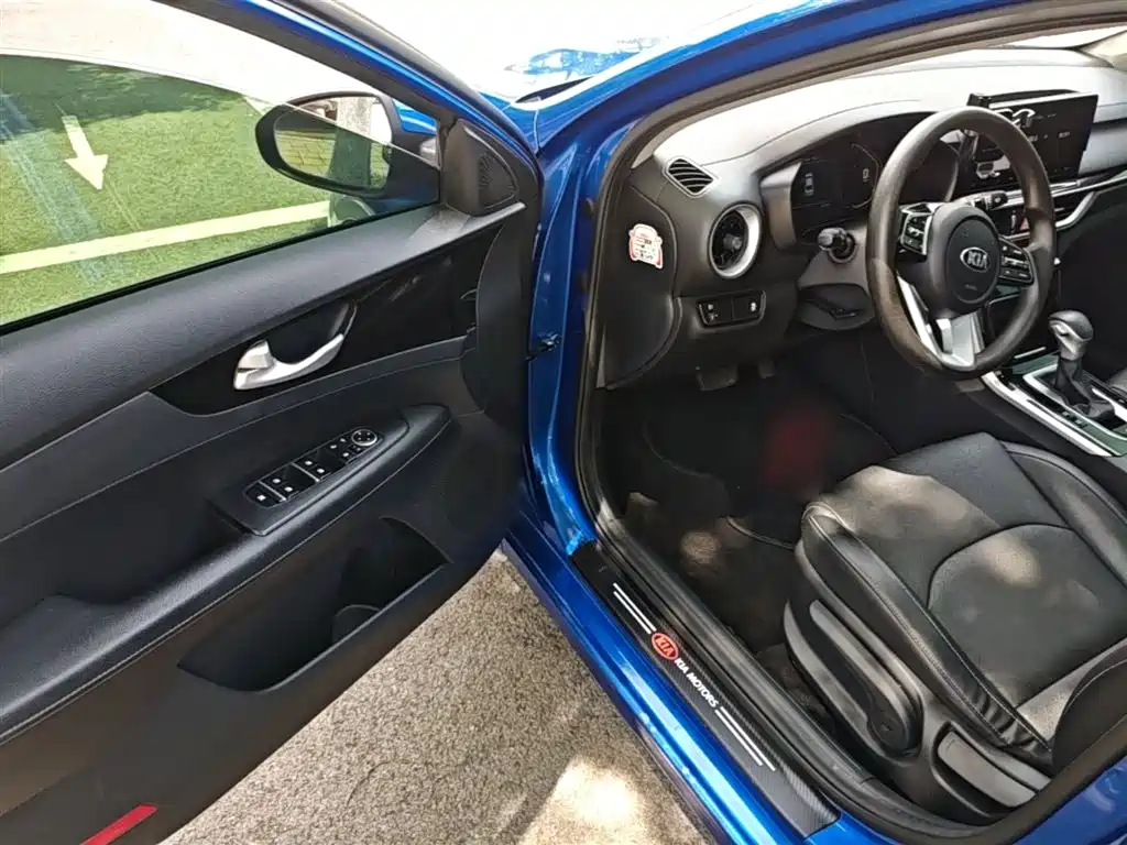 Kia K3 2019 1.5L CVT Smart Connect Edition фото 16