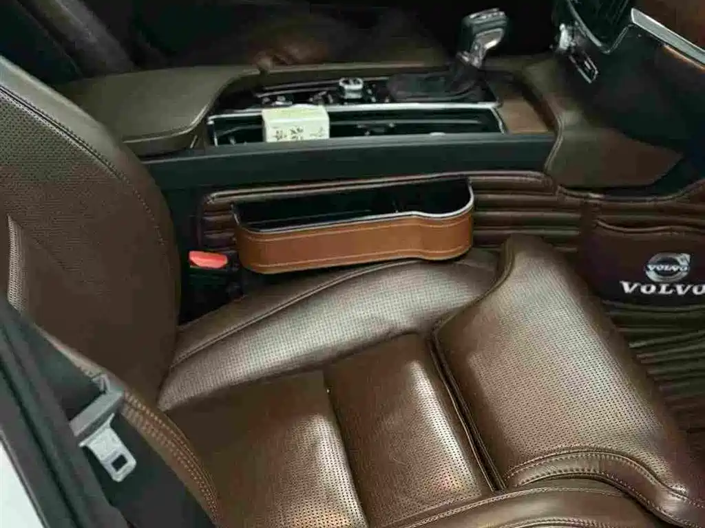Фото 5 - Volvo S90