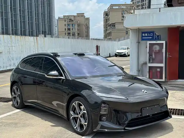 NIO NIO ET5T 2025 75kWh Touring