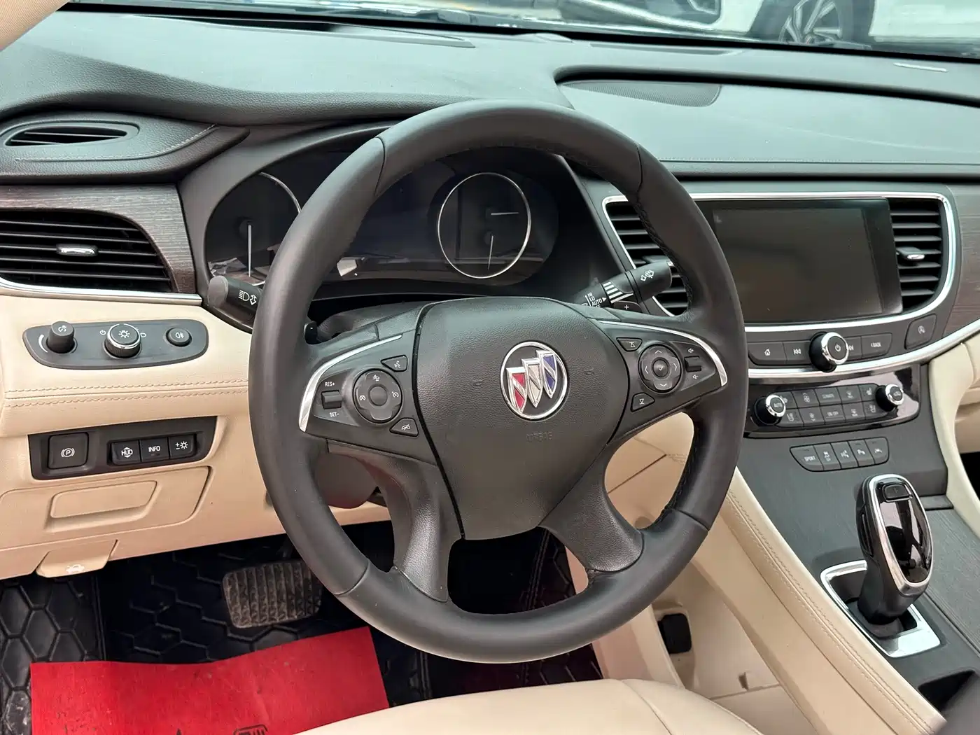 BUICK LACROSSE