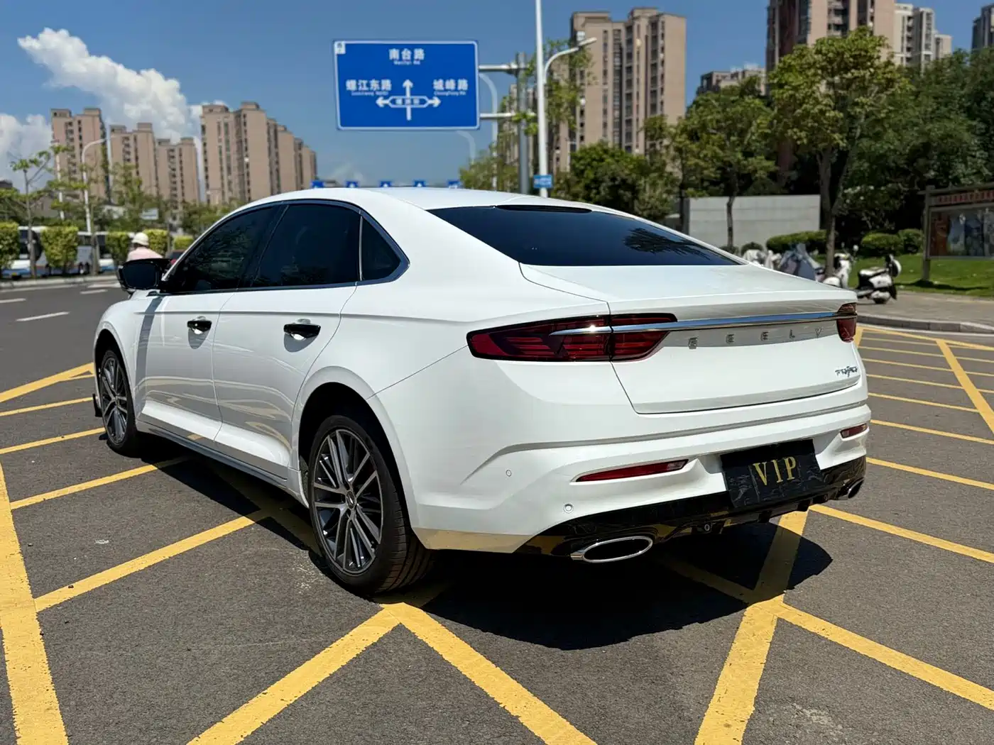 GEELY AUTOMOBILE XINGRUI