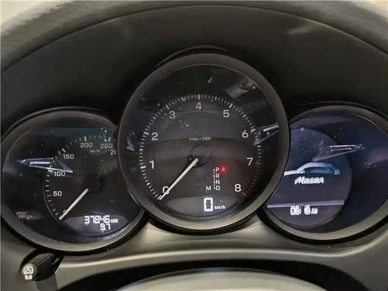 Porsche Macan 2022 Macan 2.0T фото 9