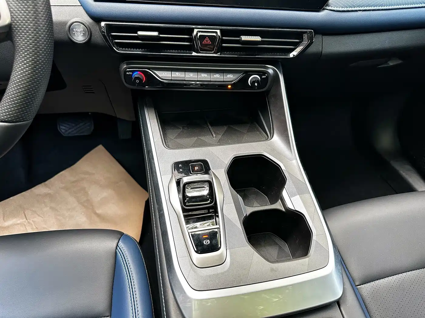 GAC Trumpchi Trumpchi GS3 2023 Shadow Speed 270T Power Enjoyment Edition фото 16