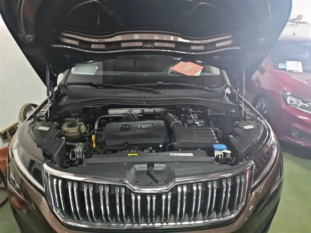 Škoda Kodiaq 2017 TSI330 7-seater 2WD Luxury Tech Edition фото 20