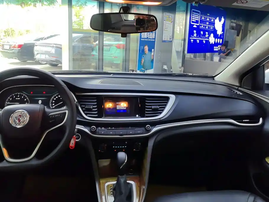 Фото 13 - Buick Excelle