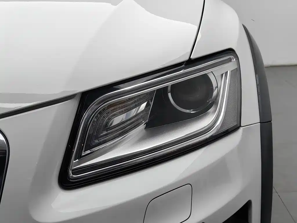 Audi Q5 2018 2017 Plus 40 TFSI Technology