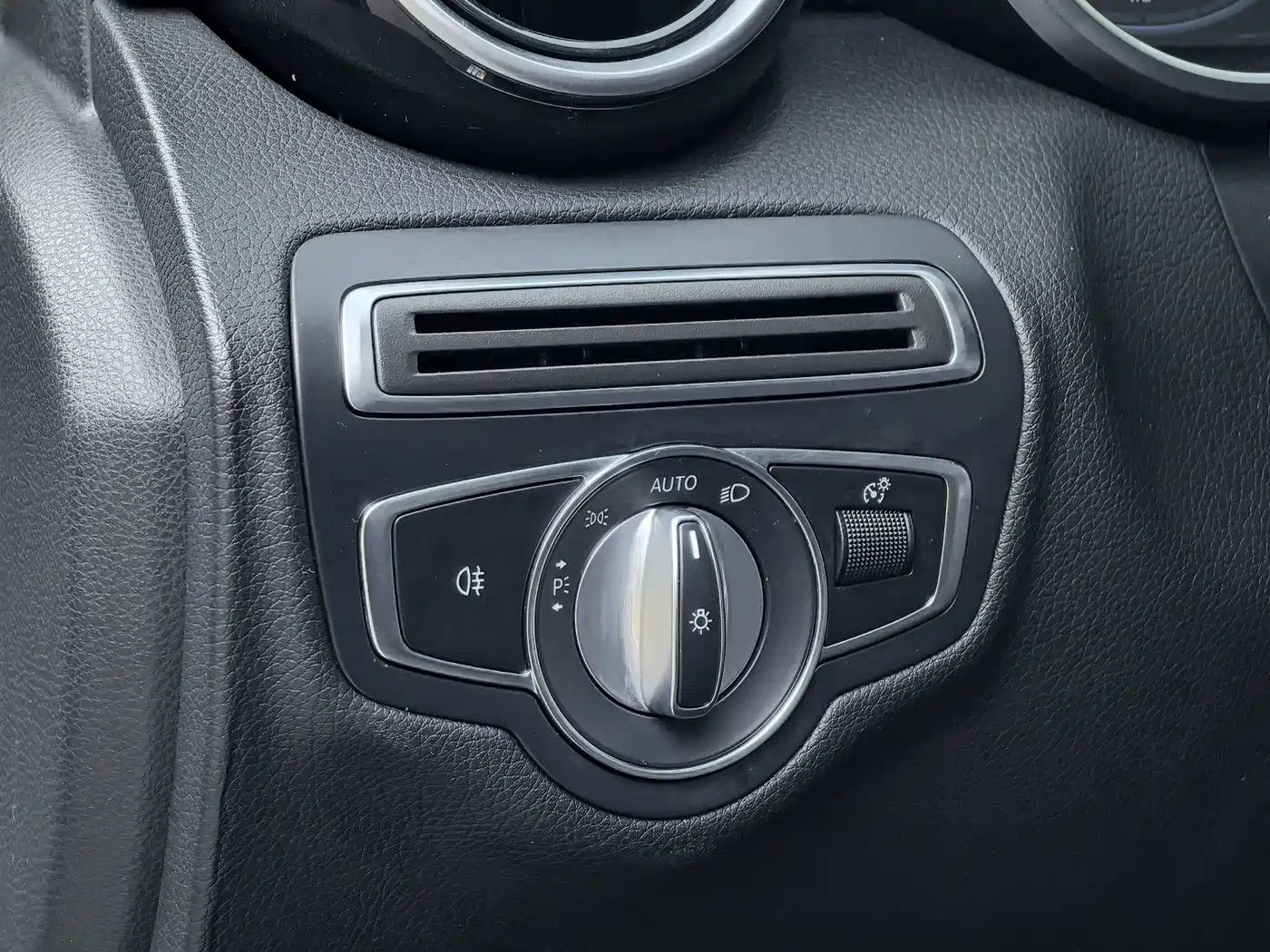 Mercedes-Benz C-Class 2021 C 260 L Sport Starry Exclusive Edition фото 20