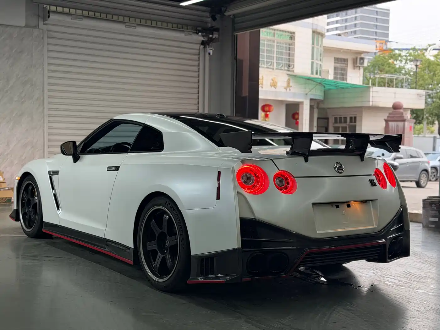Nissan GT-R 2012 3.8T Premium Edition фото 7