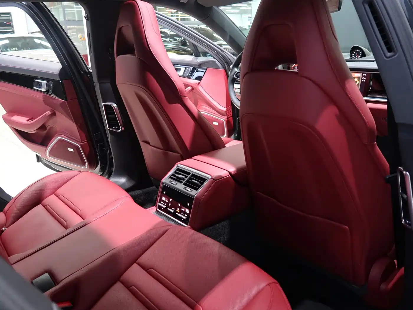 Porsche Panamera 2023 Panamera 4 Sport Turismo 2.9T фото 12
