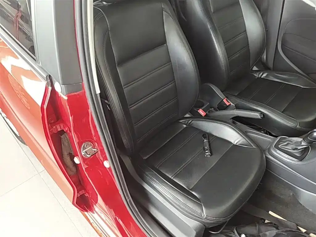 Volkswagen Polo 2016 1.4L Automatic Trend фото 25