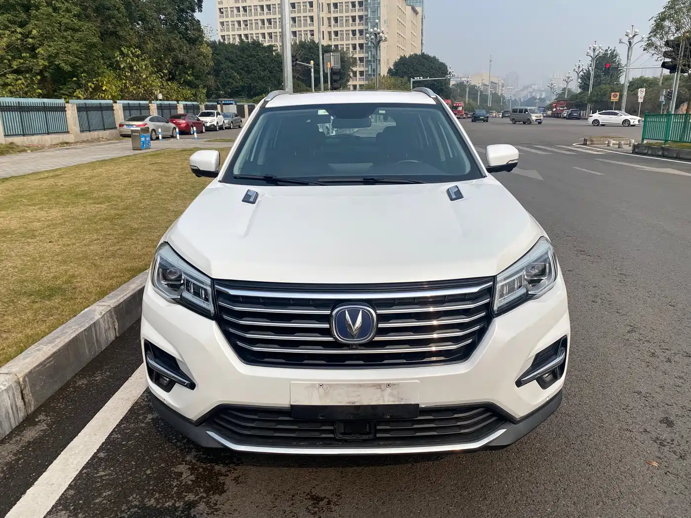 CHANGAN CS75