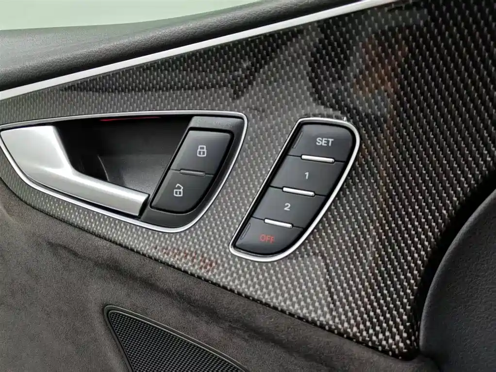 Audi S7 2016 4.0 TFSI quattro фото 12