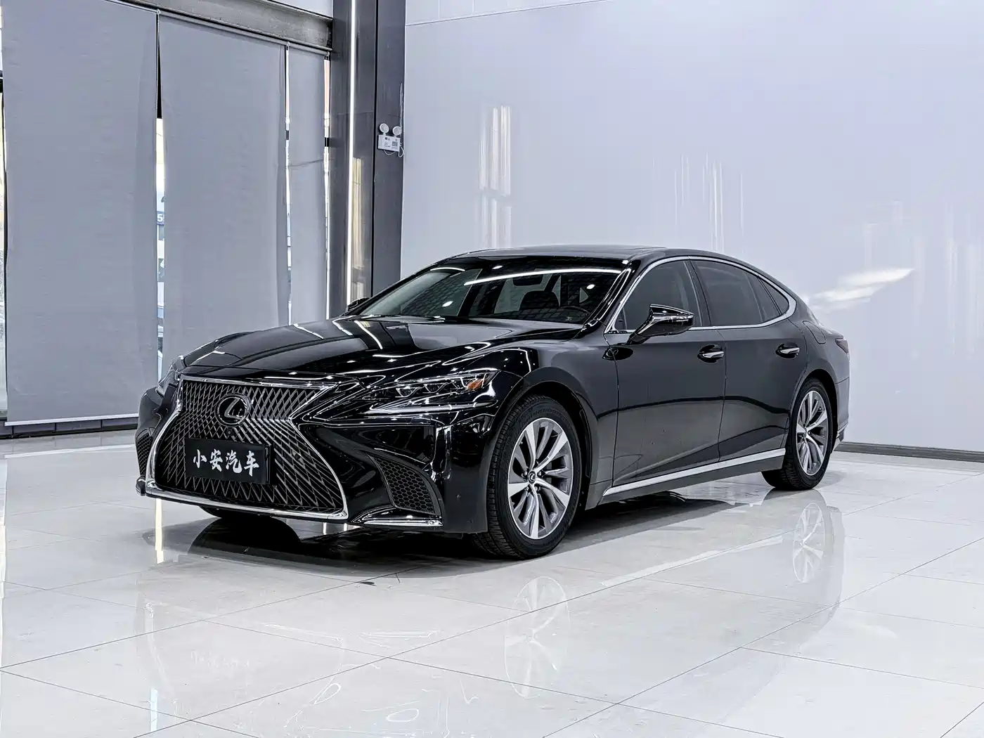 Lexus LS 2018 350 Excellence Edition China V