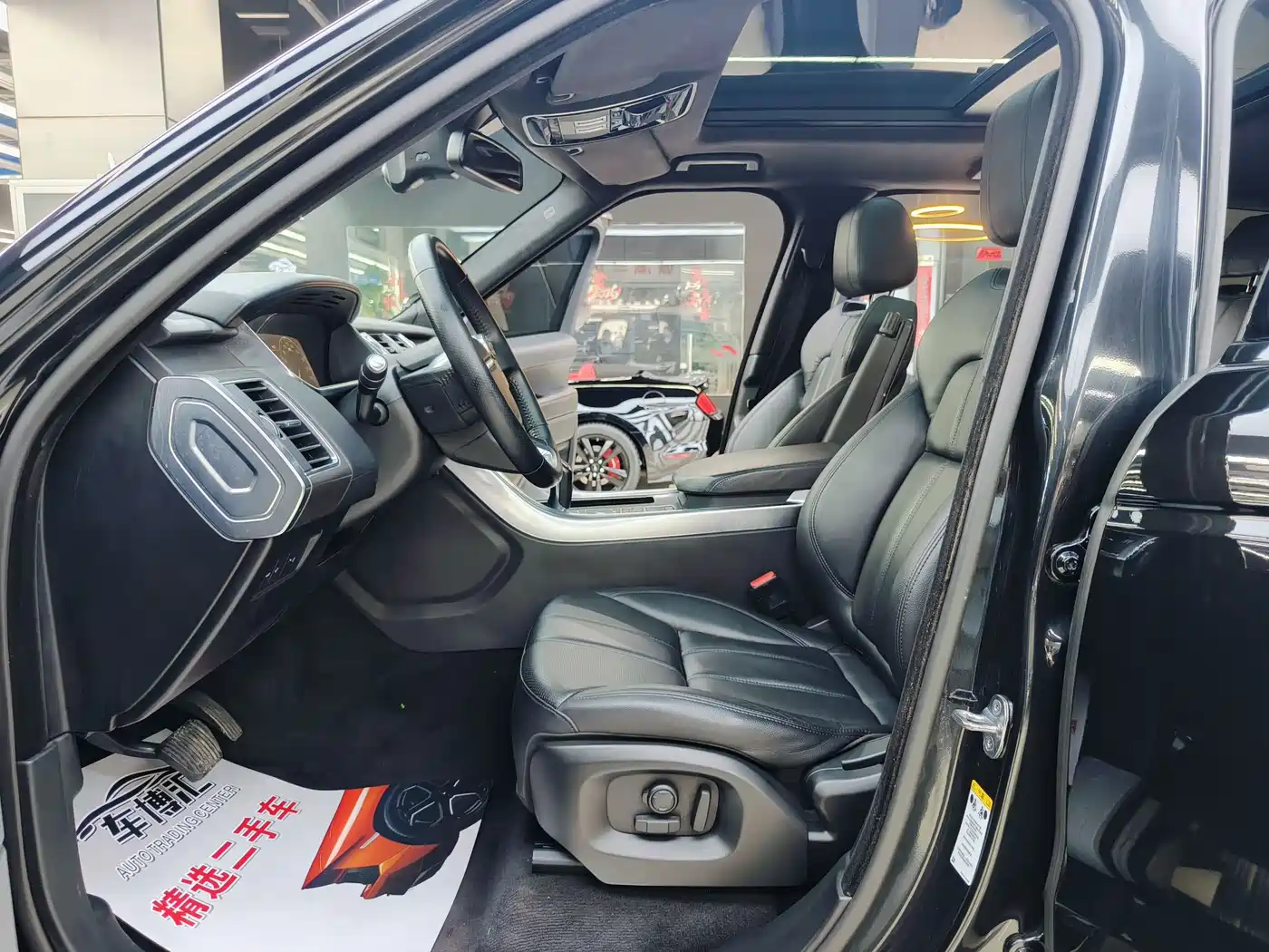 Land Rover Range Rover Sport 2016 Model 3.0 SC V6 HSE фото 8
