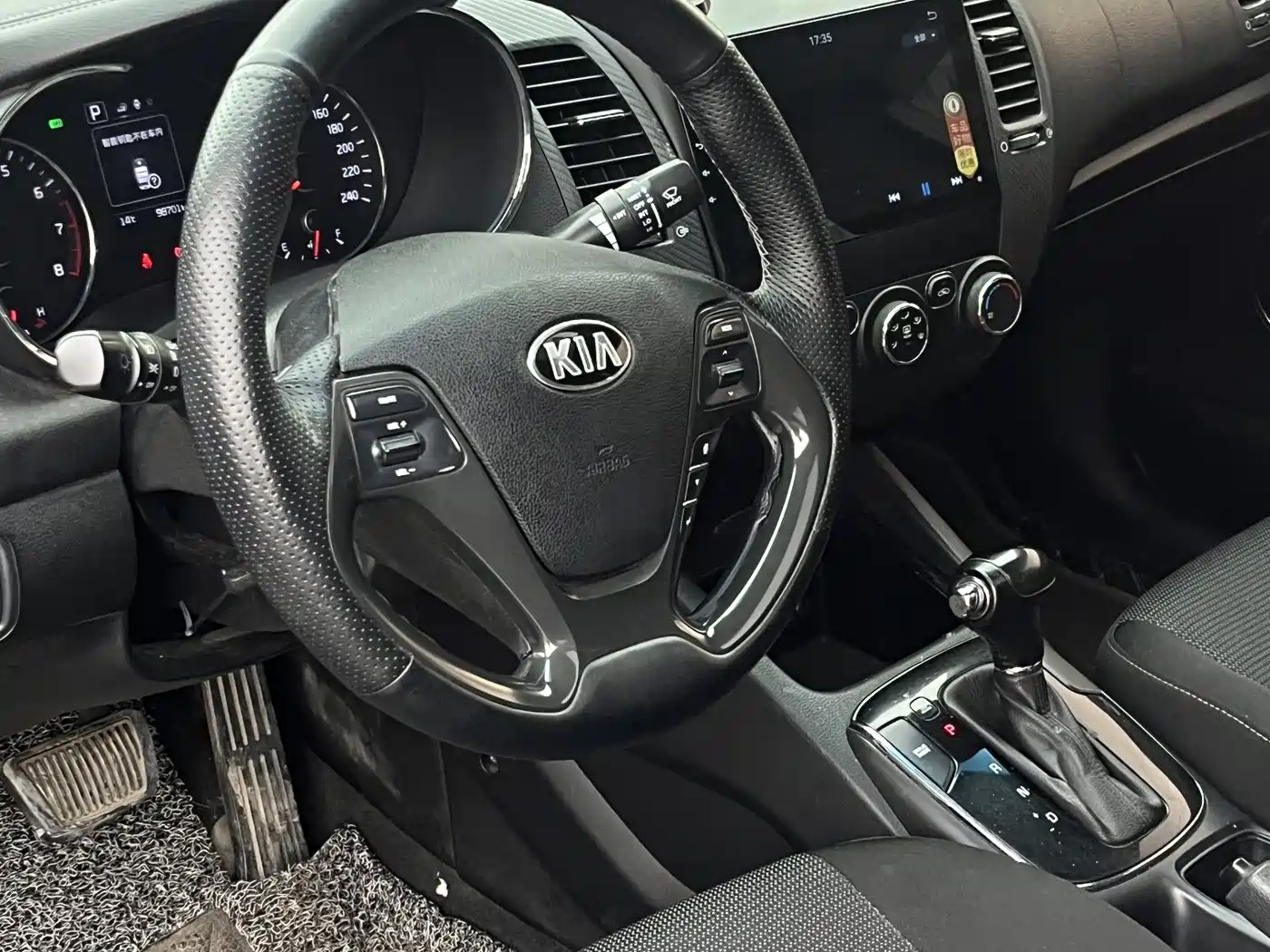 Kia K3 2016 1.6L Automatic GLS фото 10