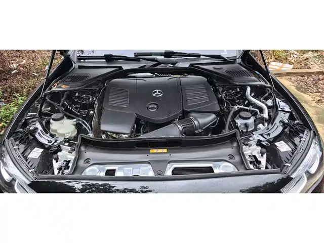 Mercedes-Benz E-Class 2026 E 300 L Luxury — фото 3