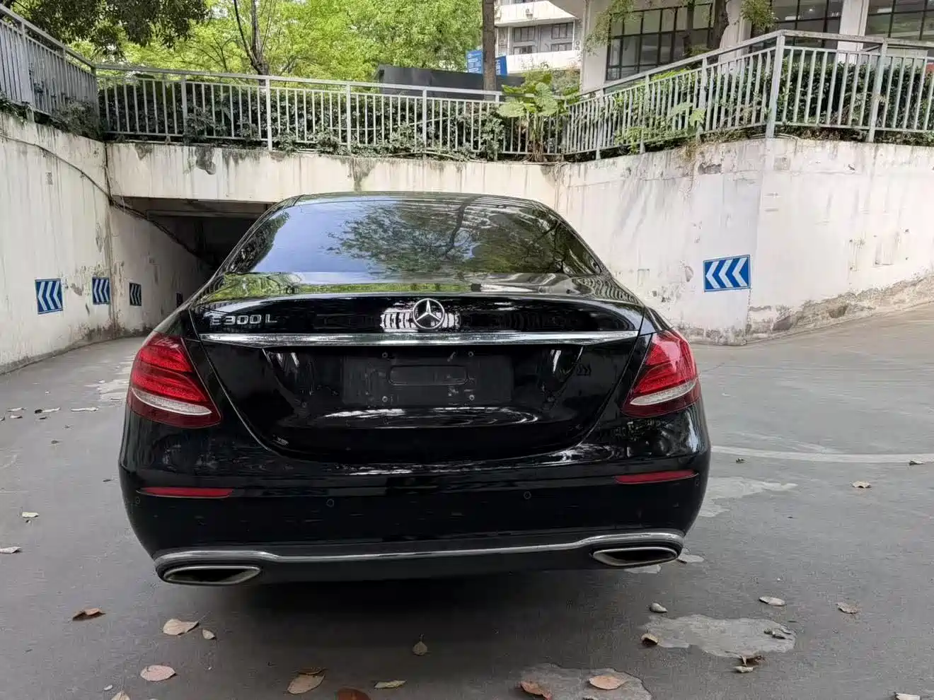 Mercedes-Benz E-Class 2016 E 300 L Fashion Type фото 7
