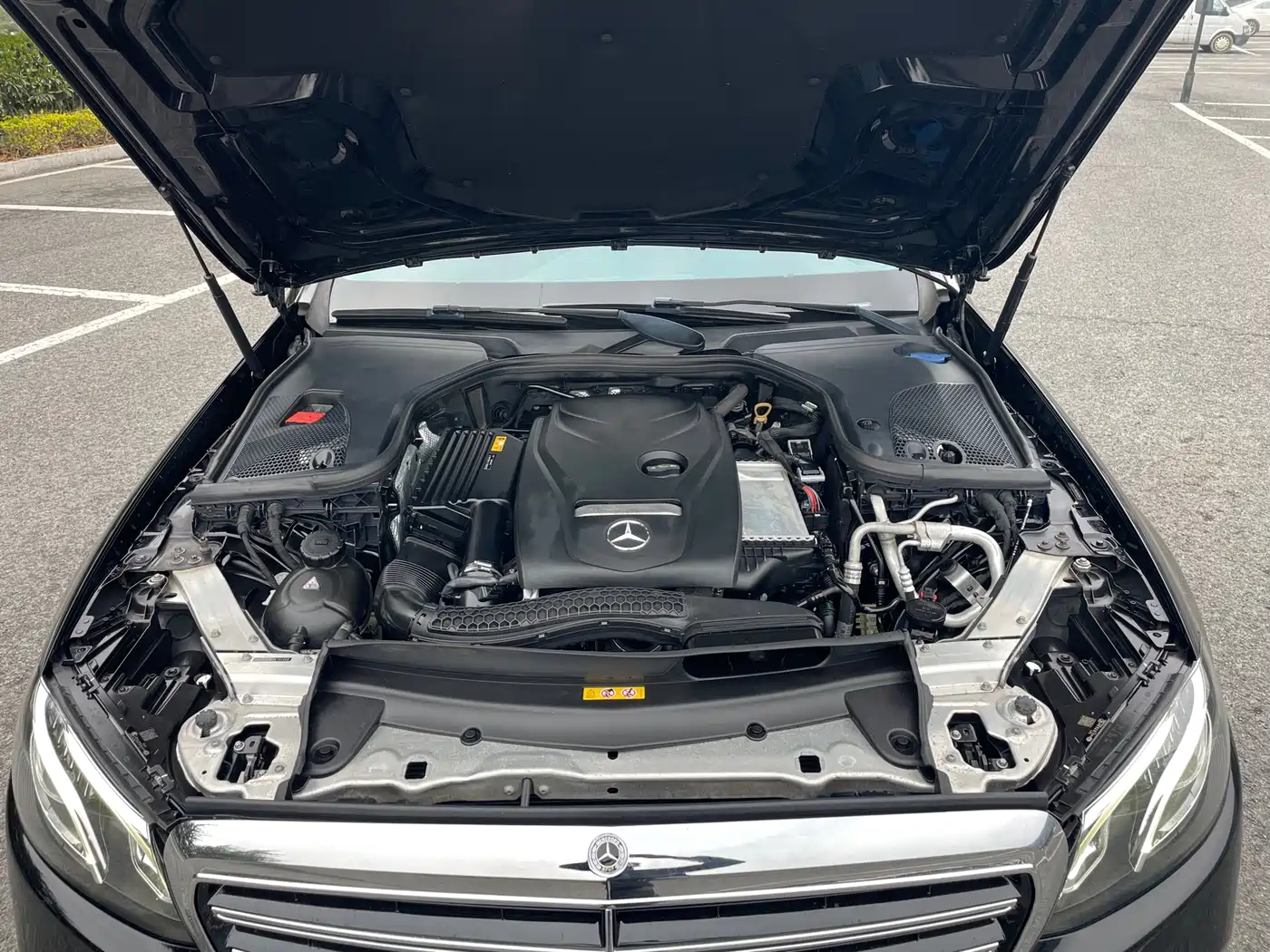 Mercedes-Benz E-Class 2016 E 200 L Sport Type фото 20