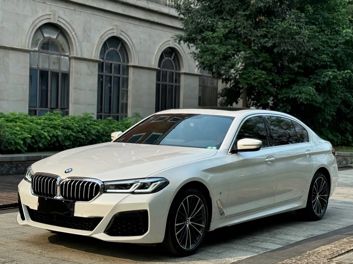 BMW 5 Series 2021 530Li Leading M Sport Package