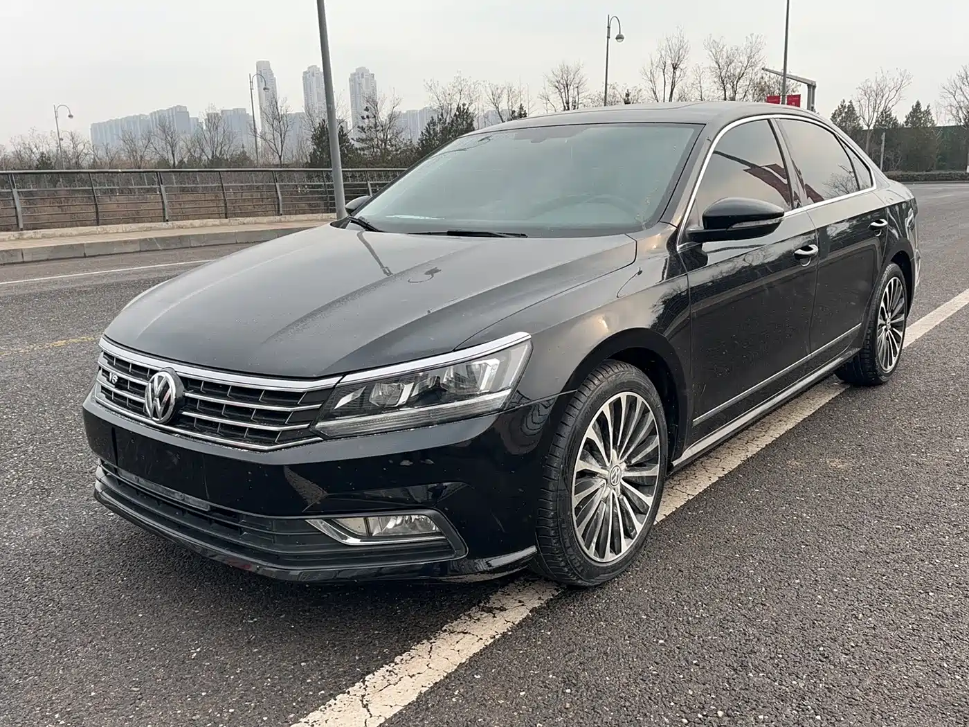 Volkswagen Passat 2016 330TSI DSG Honor Edition