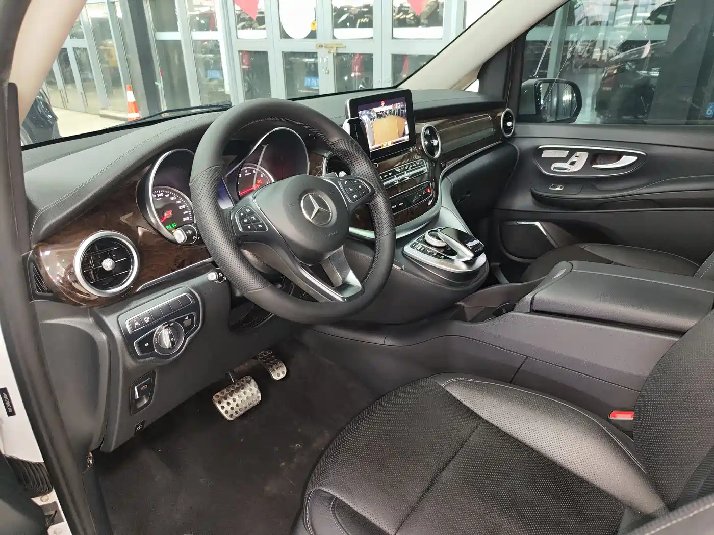 Mercedes-Benz V-Class 2018 V 260 Premium Edition China V фото 13