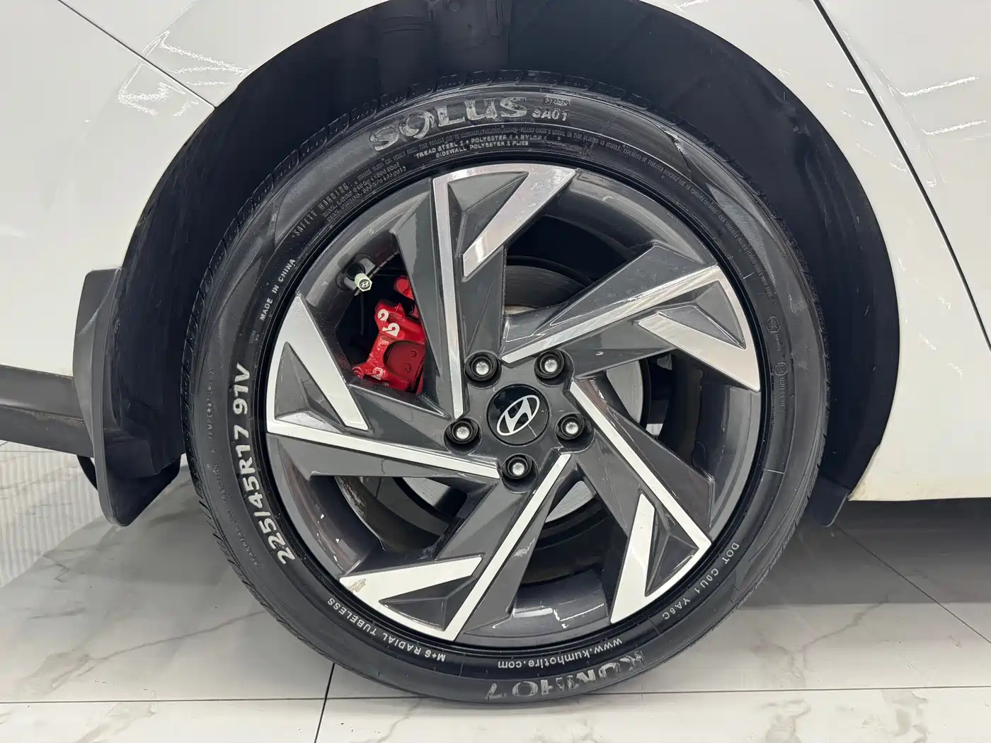 Hyundai Elantra 2023 1.5L CVT GLX Elite Edition фото 25