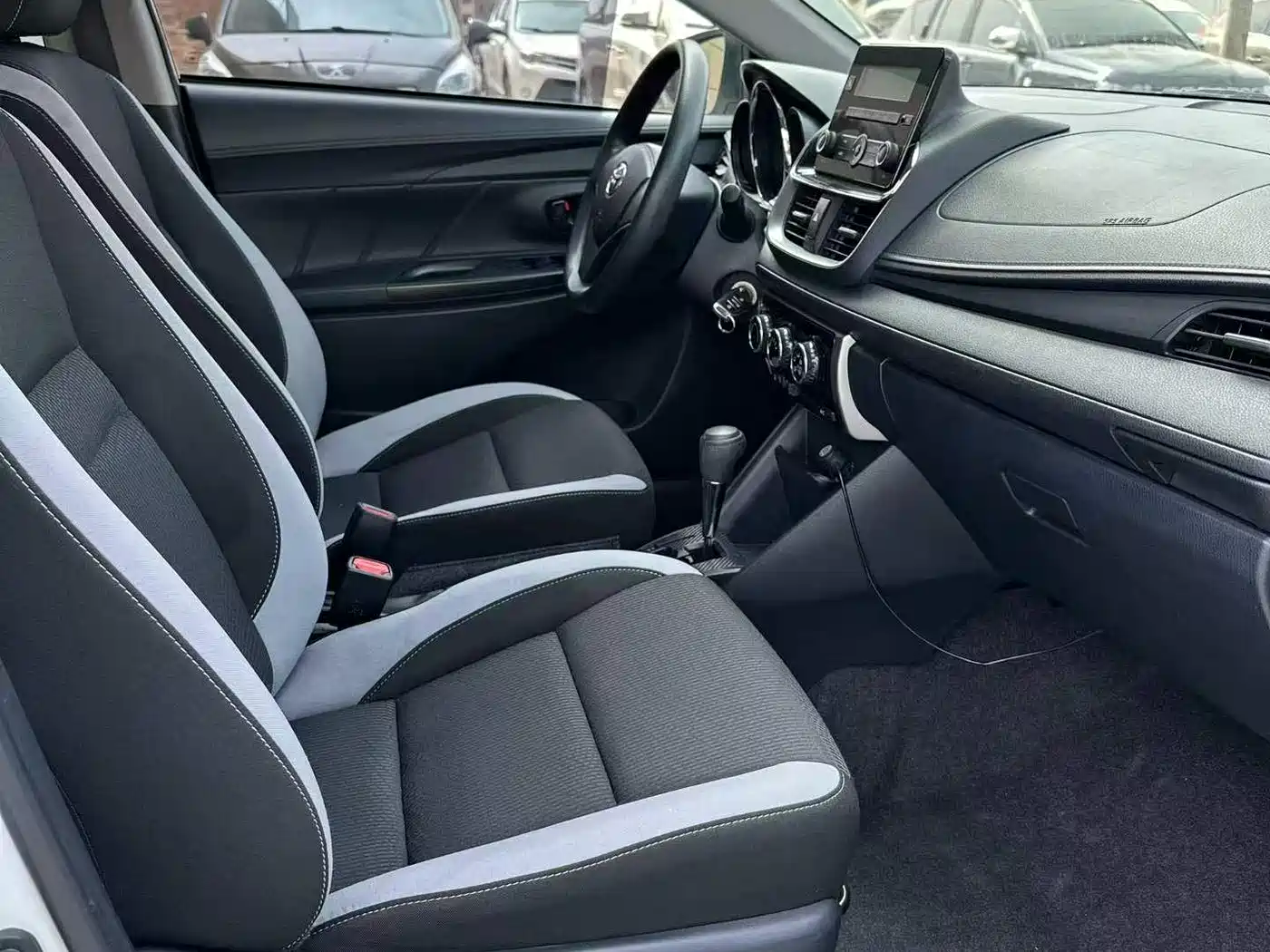 Toyota YARiS L Zhi Xuan 2020 1.5L CVT Leading Edition фото 8