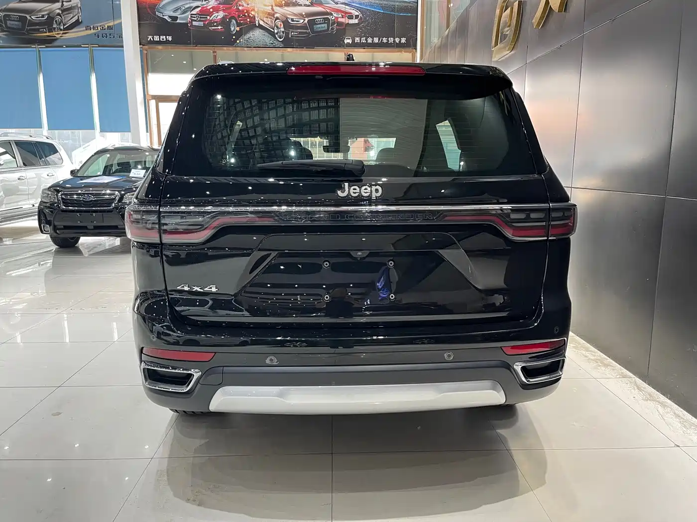 JEEP GRAND COMMANDER