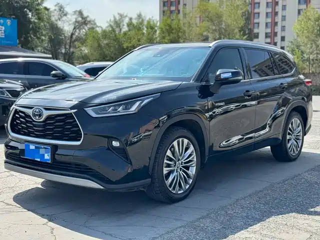 Toyota Highlander 2023