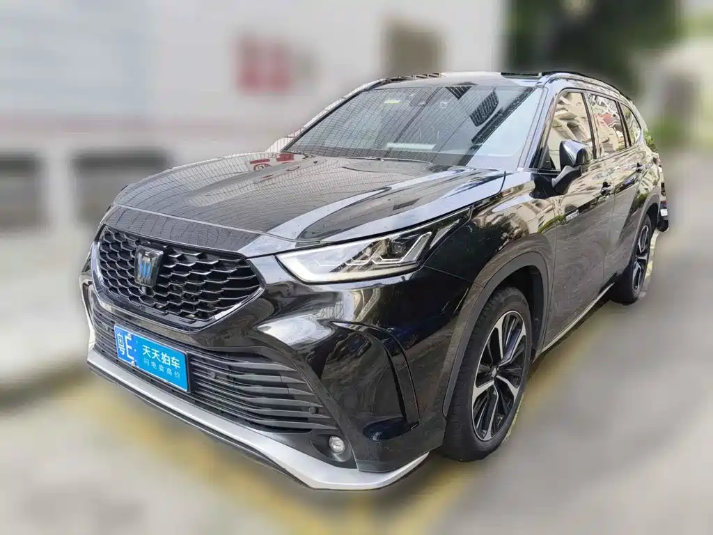 Toyota Crown Kluger