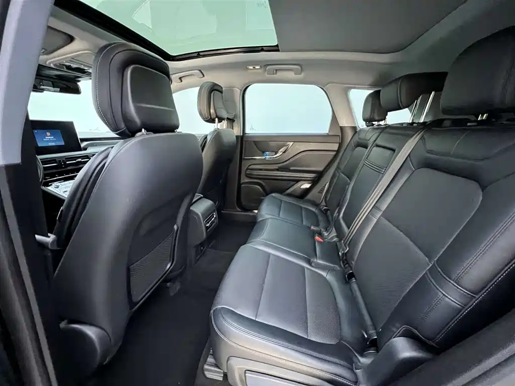 LINCOLN ADVENTURER