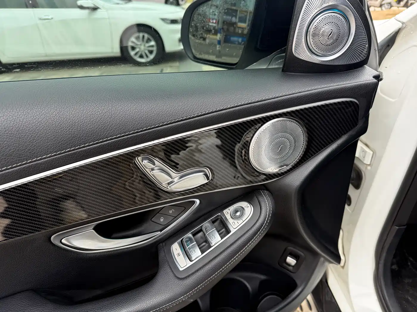 Mercedes-Benz GLC Coupe 2018 GLC 200 4MATIC Coupe SUV фото 5
