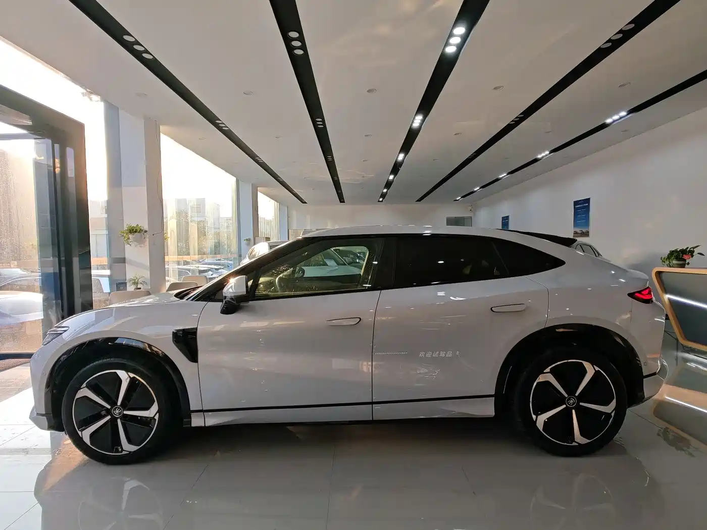 BYD Song L EV 2025 Smart Driving Edition 662km Lidar Excellence фото 10