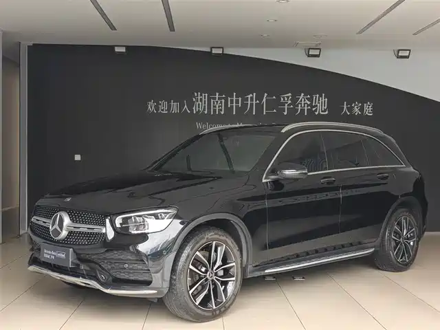MERCEDES-BENZ GLC