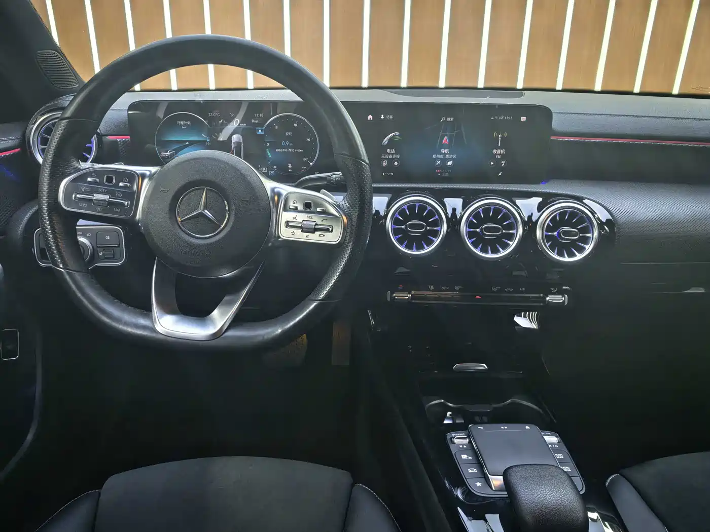 Mercedes-Benz A-Class 2023 A 200 L Fashion фото 12
