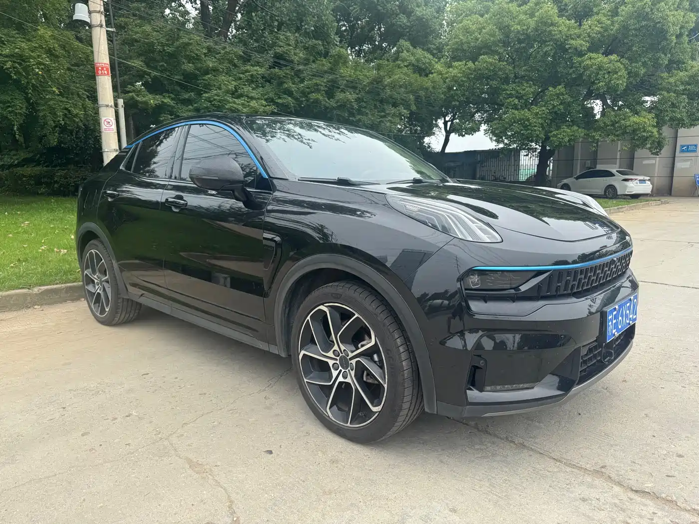 Lynk & Co 05 2020 2.0TD 2WD Shine Halo фото 3