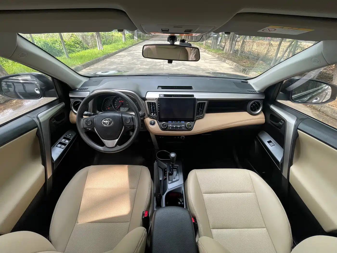 Toyota RAV4 Rongfang 2016 2.0L CVT 2WD Trend (China V) фото 16