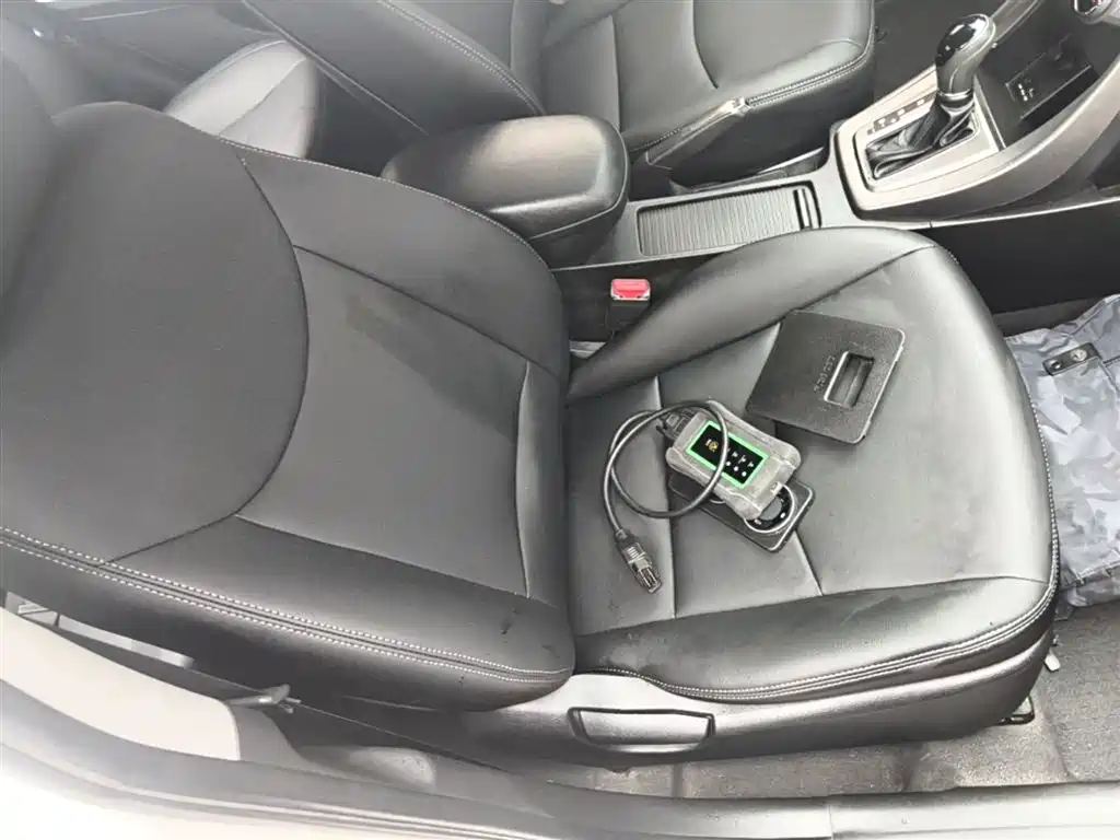 Hyundai Langdong 2012 1.6L Automatic Fashion фото 25