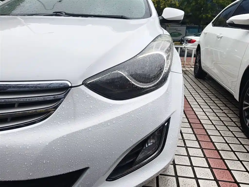 Hyundai Langdong 2012 1.6L Automatic Fashion фото 24