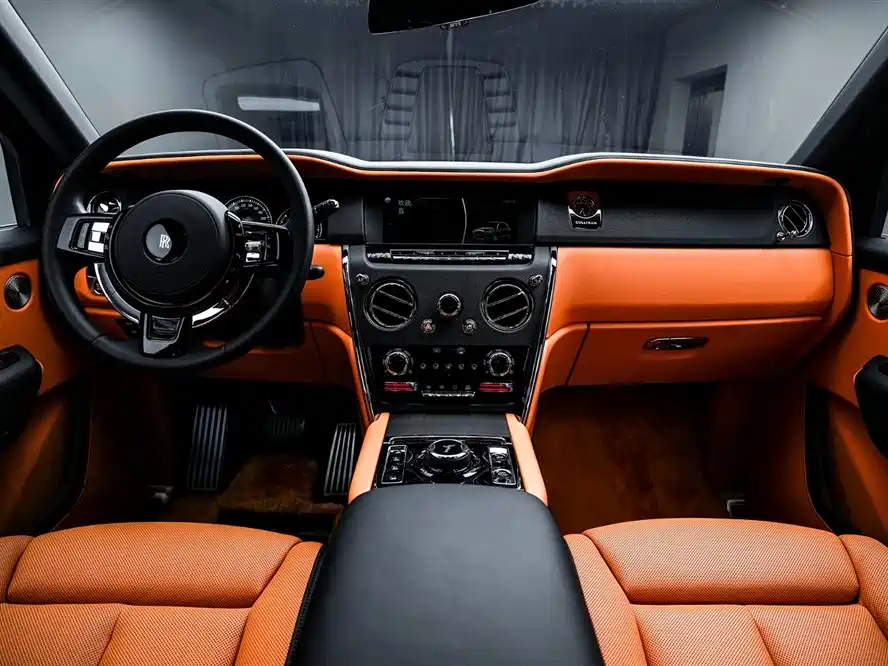 ROLLS-ROYCE CULLINAN