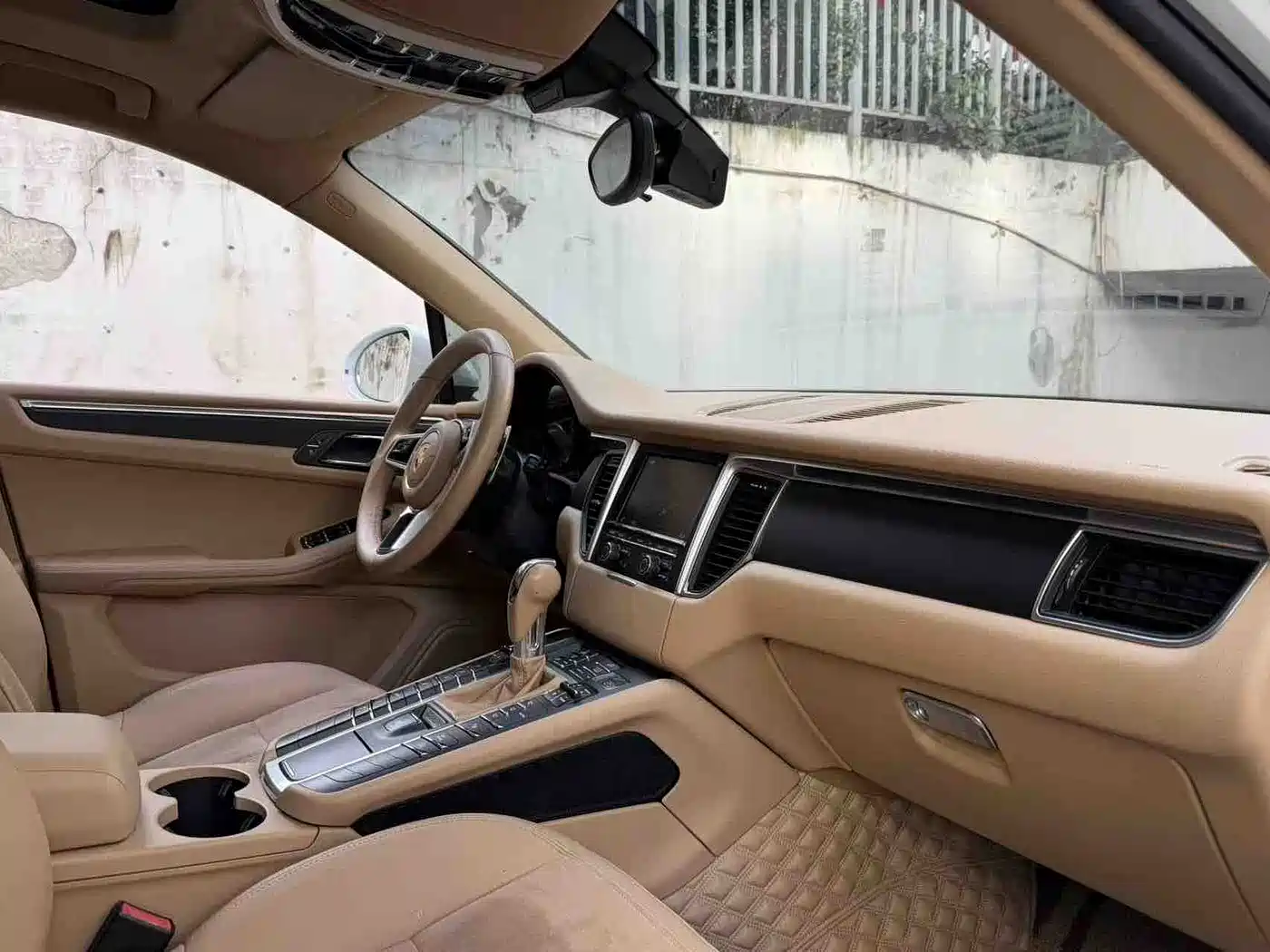 Porsche Macan 2016 Macan 2.0T фото 7