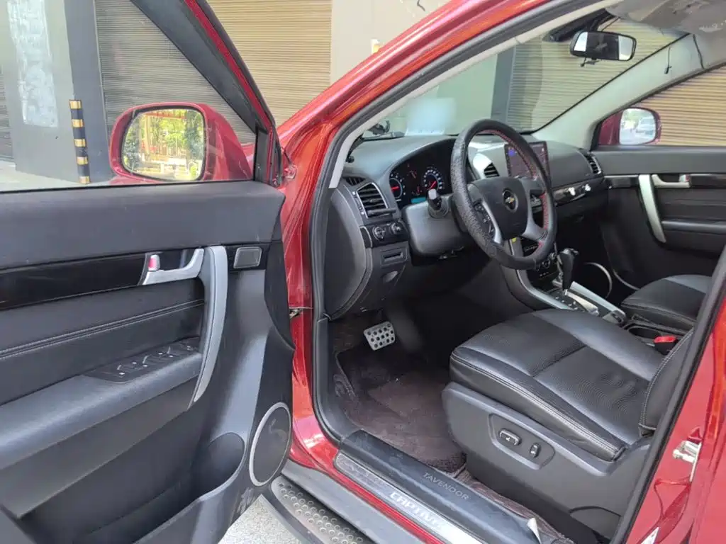 Chevrolet Captiva 2014 2014 2.4L 2WD Urban 7-seater
