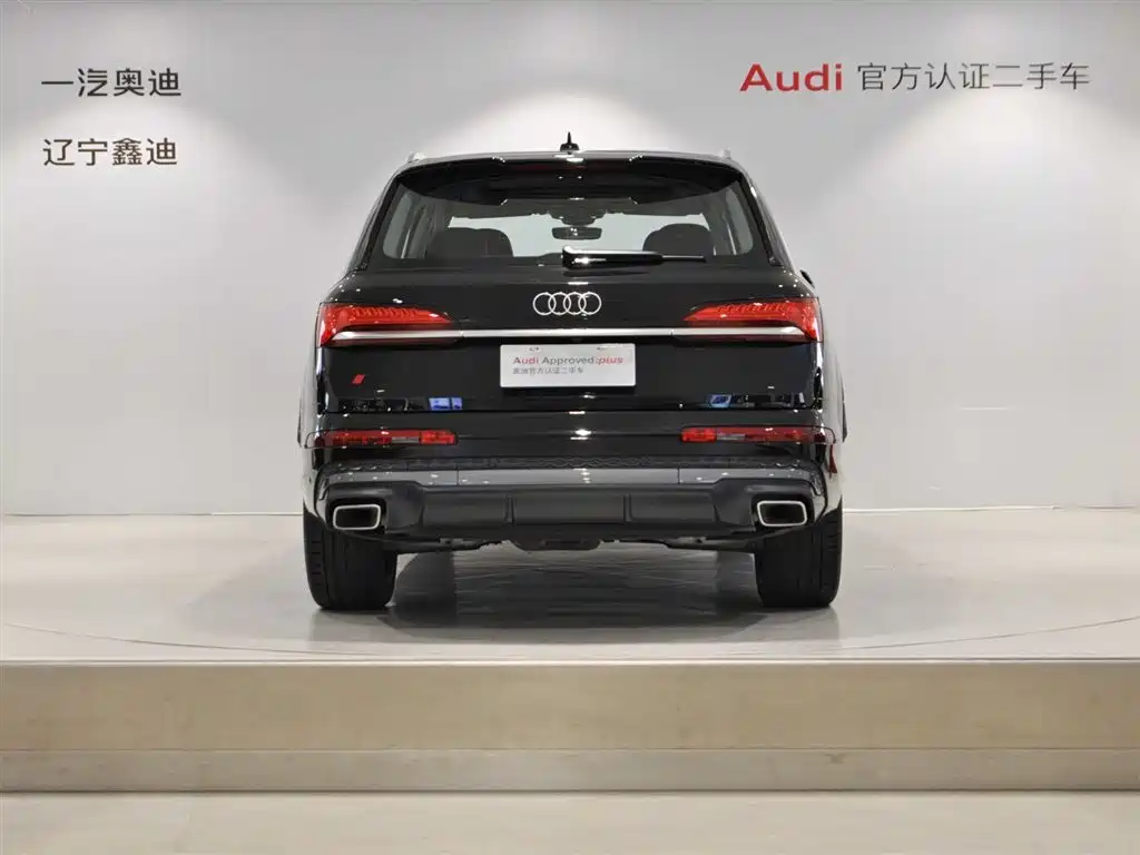 Audi Q7 2024 55 TFSI quattro S line Sport фото 5