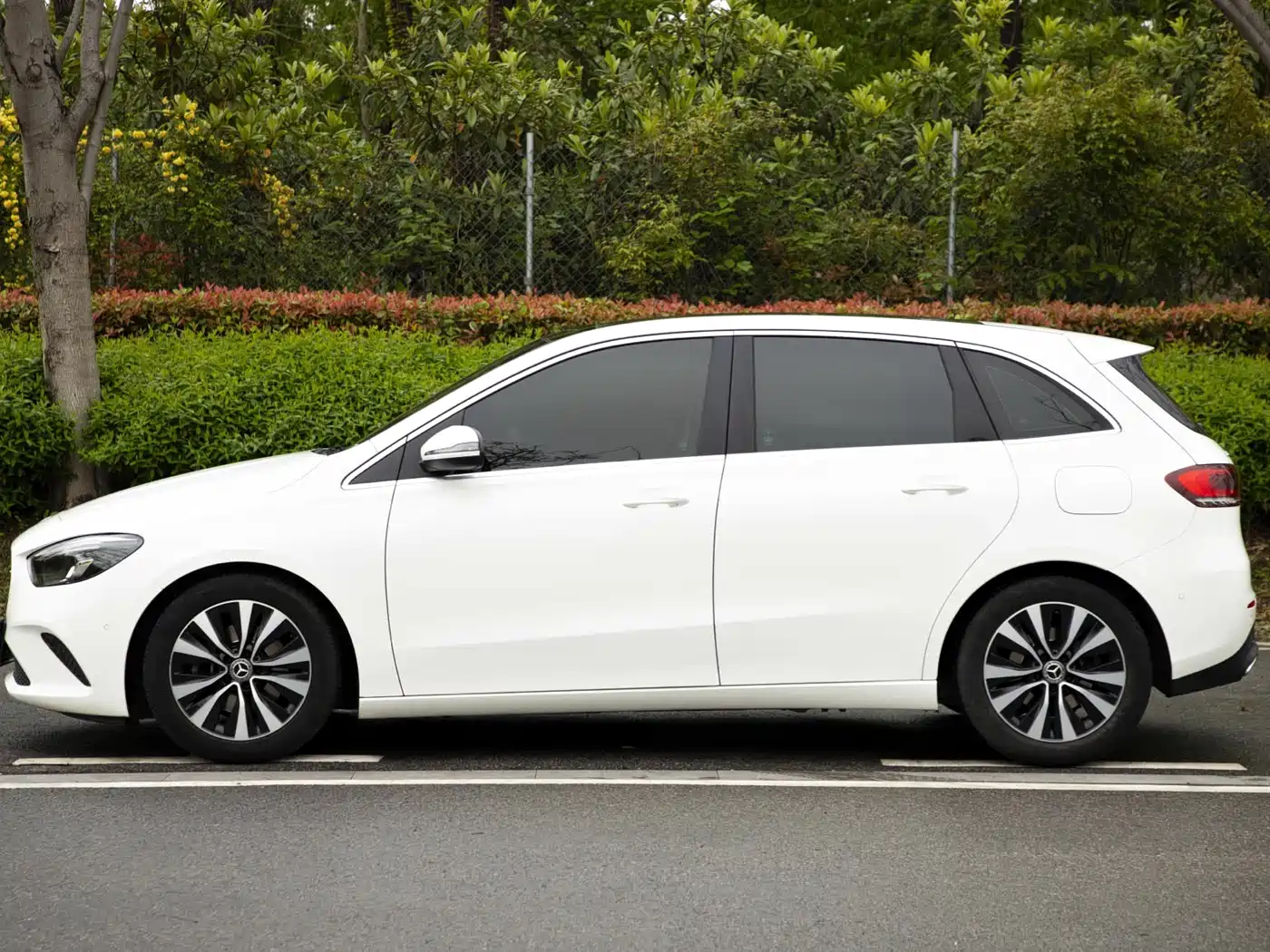 MERCEDES-BENZ B CLASS