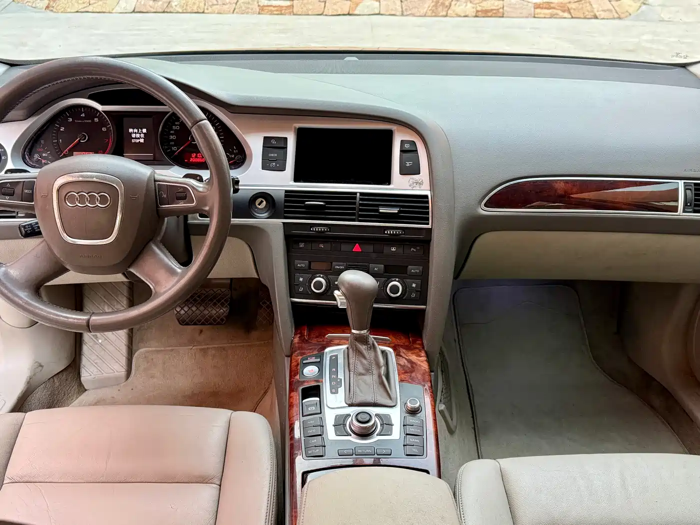 Audi A6L 2011 Model 2.8 FSI Comfort фото 10