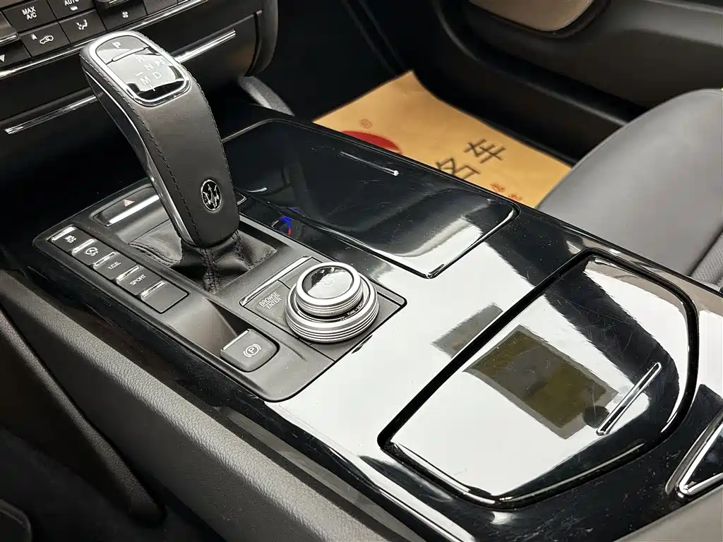 Maserati Ghibli 2024 2022 3.0T Modena