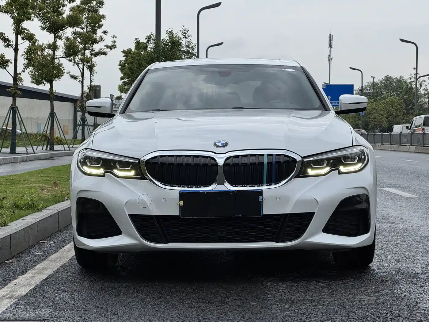 BMW 3 Series 2020 320Li M Sport Package фото 2