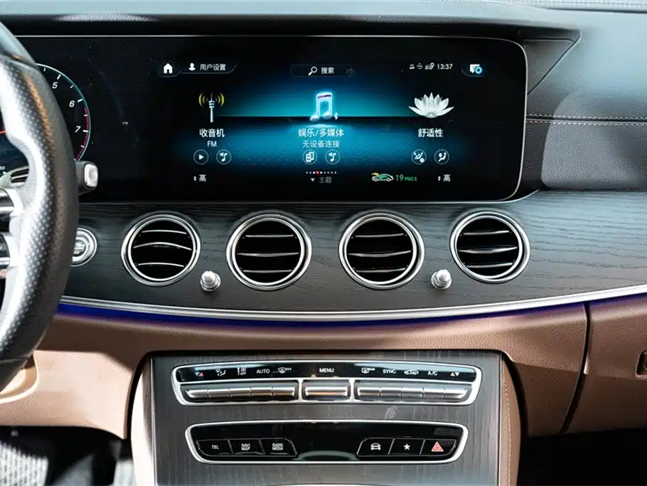 Mercedes-Benz E-Class 2022 E 300 L Sport Luxury фото 10